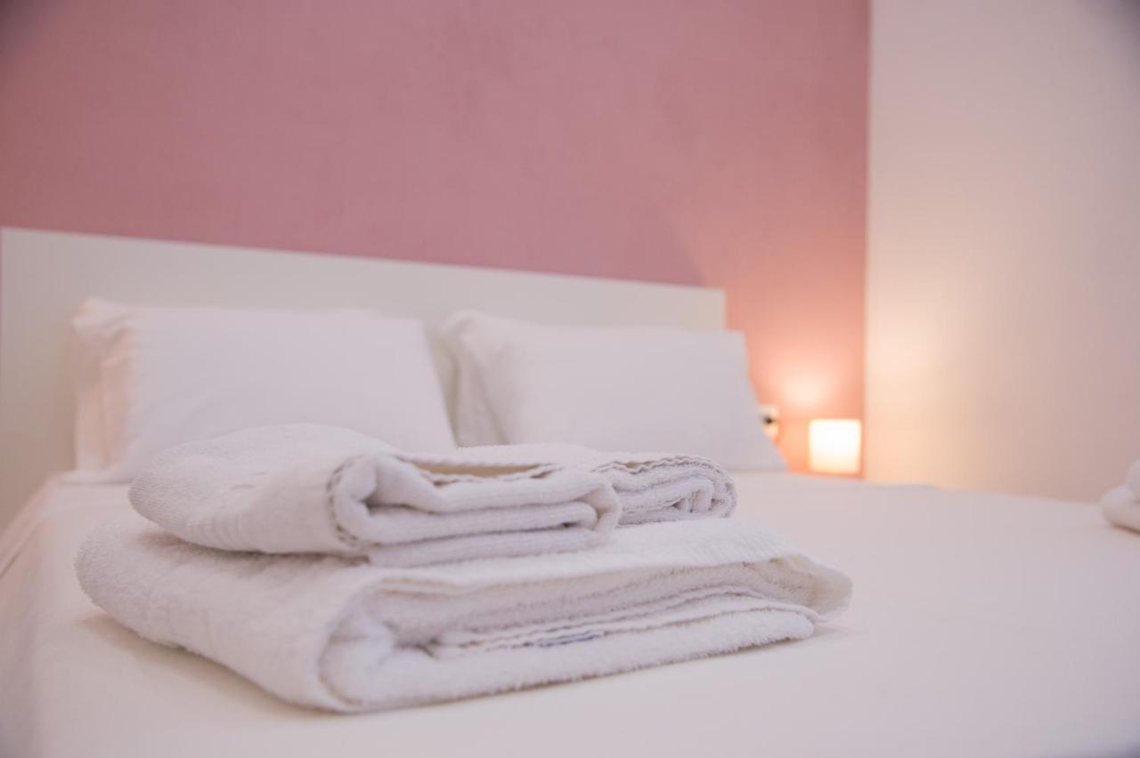 Palazzo Del Golfo Apartment เนเปิลส์ ภายนอก รูปภาพ