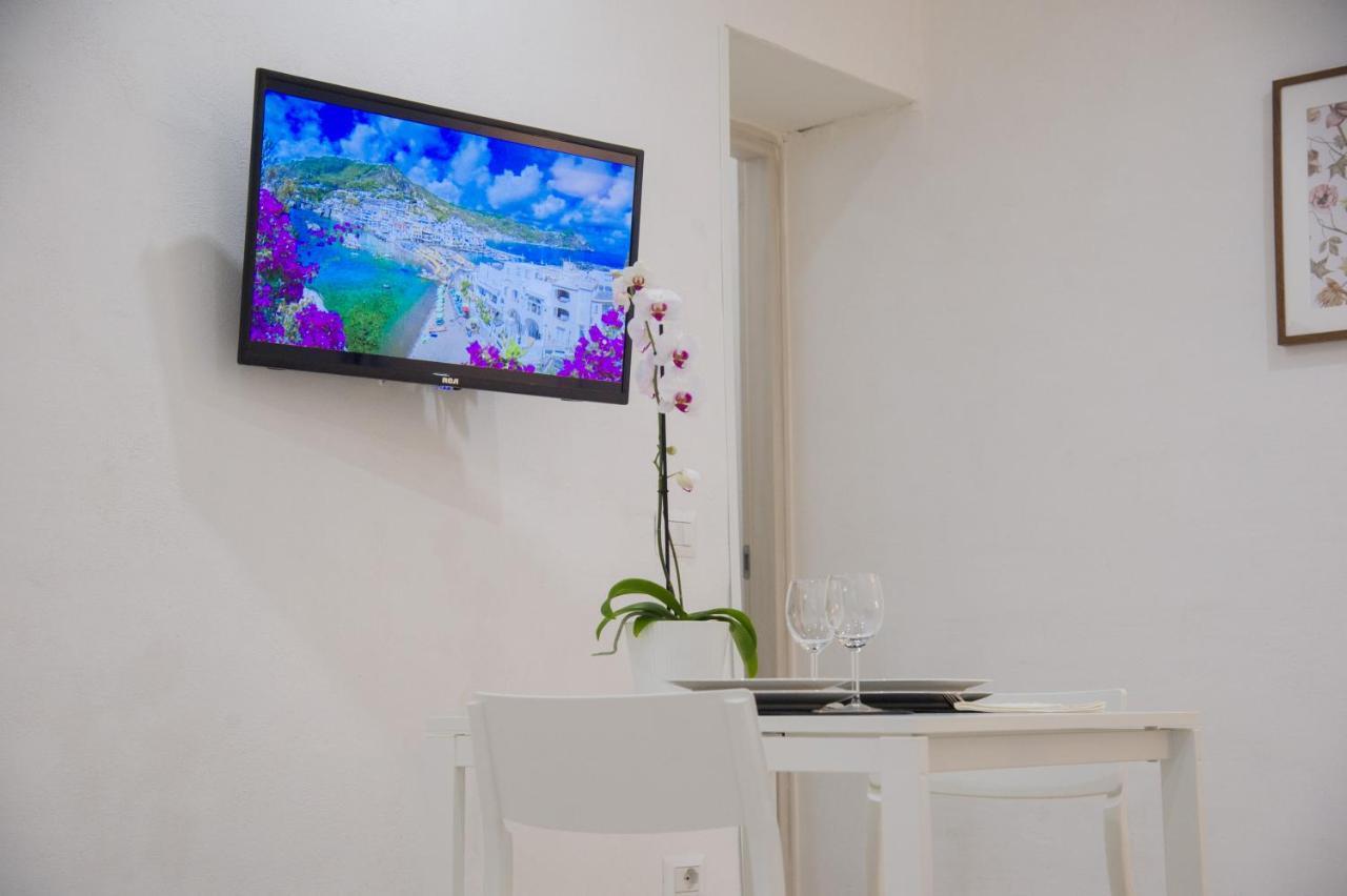 Palazzo Del Golfo Apartment เนเปิลส์ ภายนอก รูปภาพ