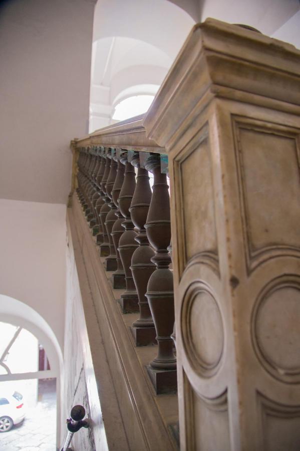 Palazzo Del Golfo Apartment เนเปิลส์ ภายนอก รูปภาพ