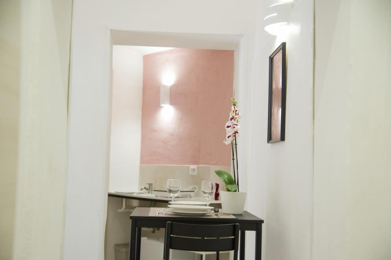 Palazzo Del Golfo Apartment เนเปิลส์ ภายนอก รูปภาพ