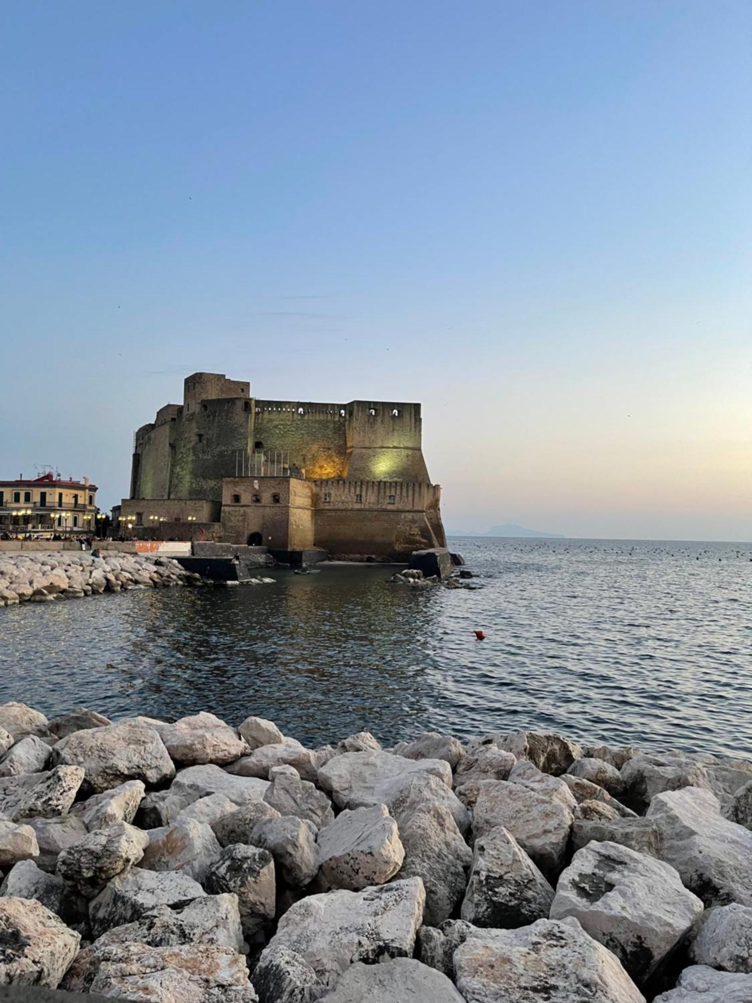 Palazzo Del Golfo Apartment เนเปิลส์ ภายนอก รูปภาพ